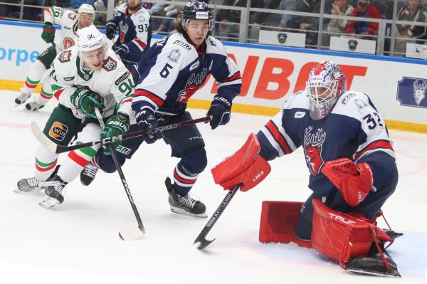 ХК «Торпедо» продал права на Адама&nbsp;Хуску